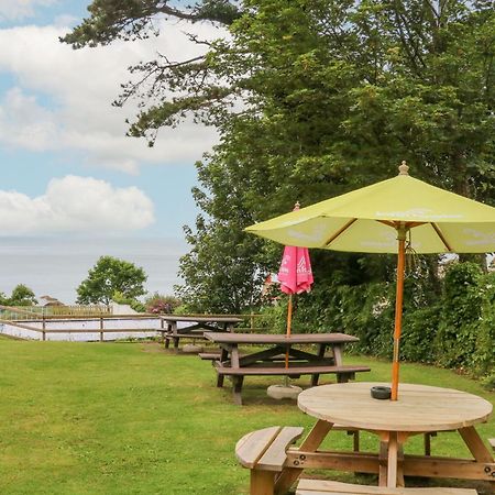 Ochenta Villa Combe Martin Buitenkant foto