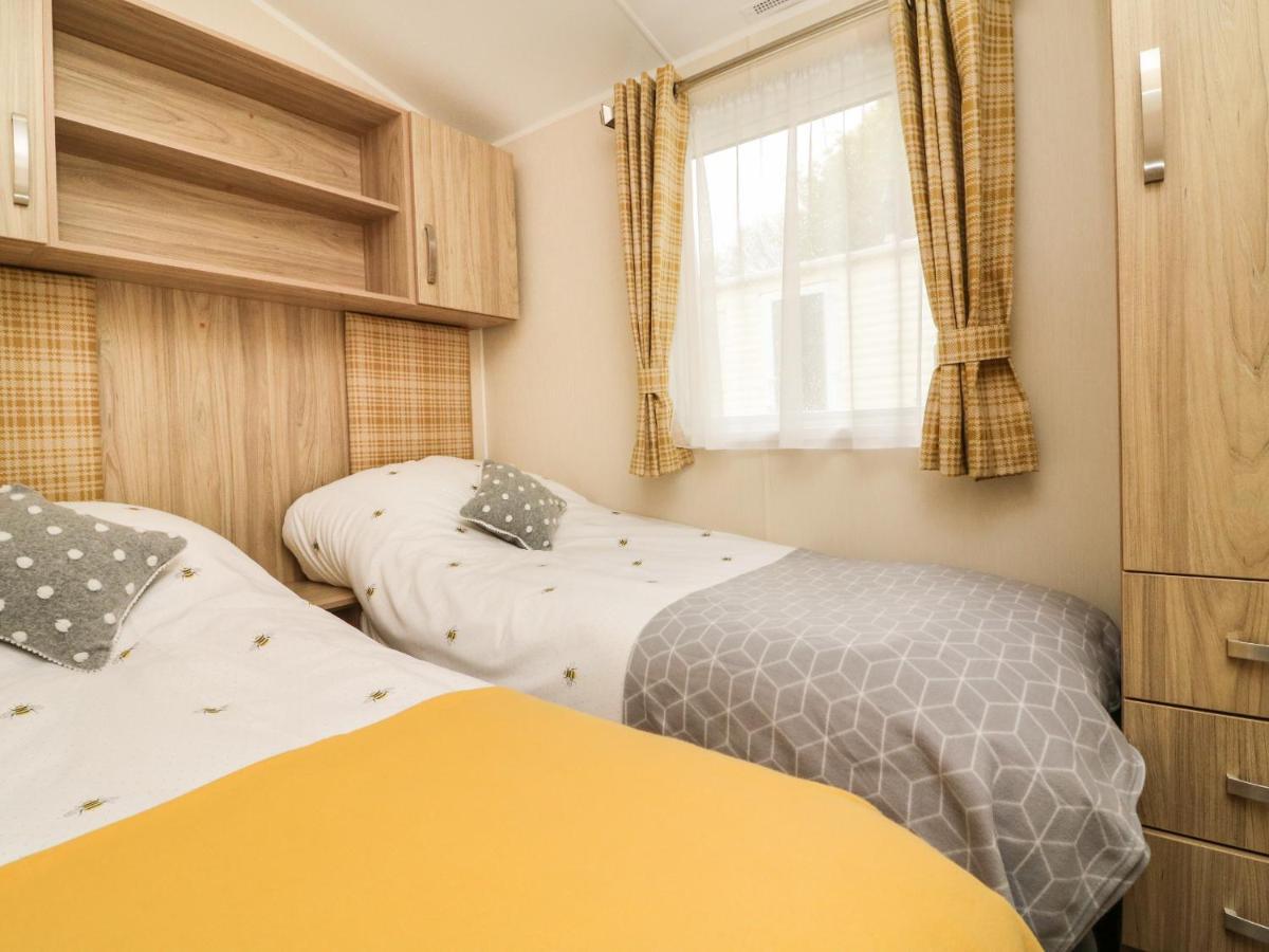 Ochenta Villa Combe Martin Buitenkant foto