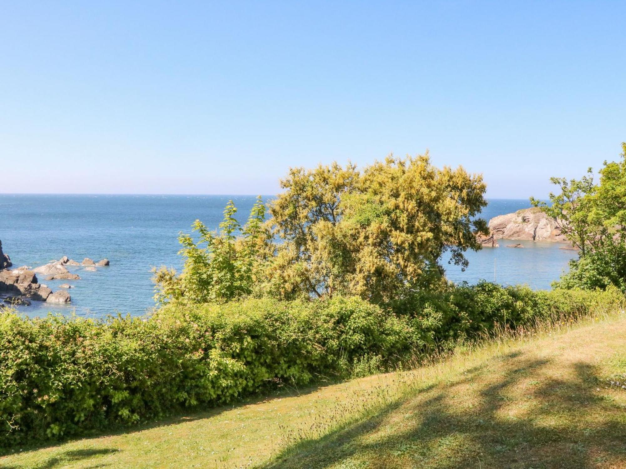 Ochenta Villa Combe Martin Buitenkant foto